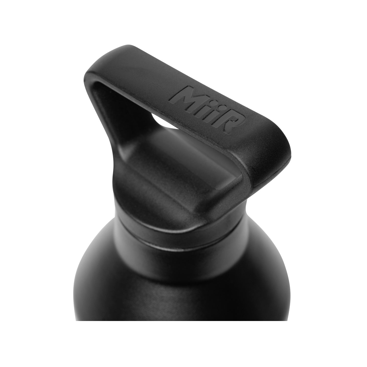 23oz-vacuum-insulated-bottle-s8 Narrow_Mouth_Black_Studio_1020_402286_45Deg_2__402286__NMB1SV23002_1.jpg