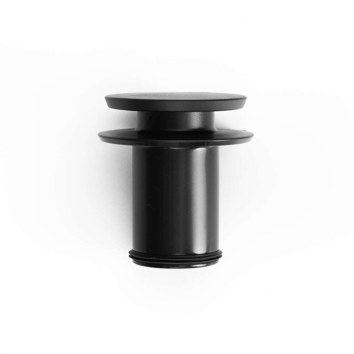 new-standard-carafe-h3 WebPDP-PolishedStainlessCarafe_33oz_SS_StudioX207182024_Lid__CAR1SVOS005.jpg