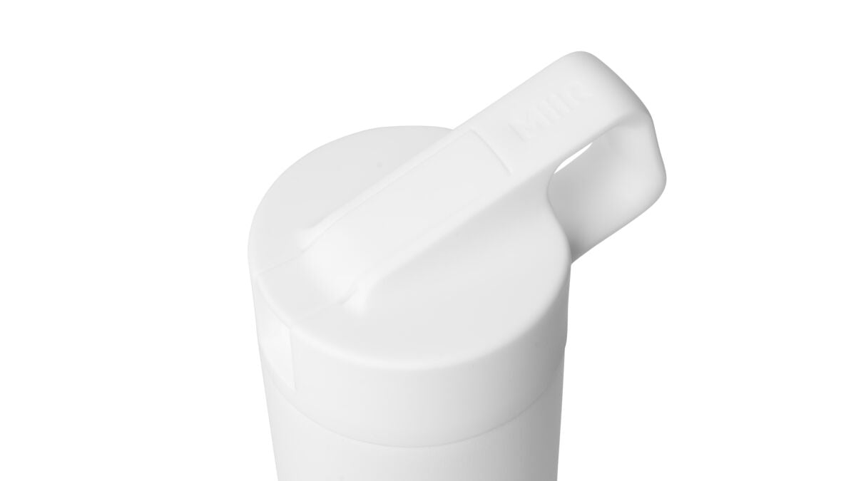 straw-bottle-n2 WebPDP-Straw_Lid_2_White_Studio_0221_45deg_Closed__WMB2SL20001.jpg
